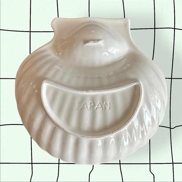 Shell Trinket Dish - Picture 2 of 3